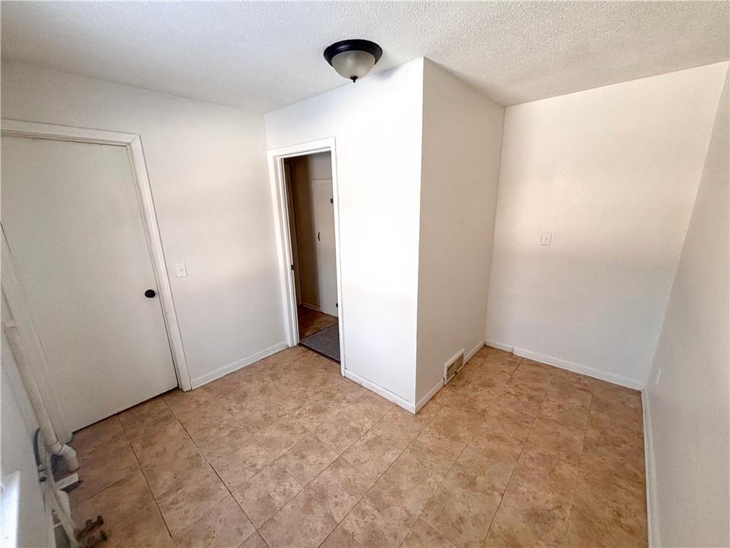 1116 Lake Maurer Road Excelsior Springs, MO 64024 - Photo 13 of 17