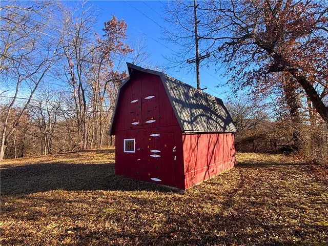 $214,900 | 1116 Lake Maurer Road, Excelsior Springs, MO 64024