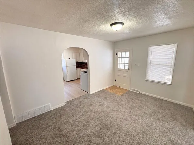 $214,900 | 1116 Lake Maurer Road, Excelsior Springs, MO 64024