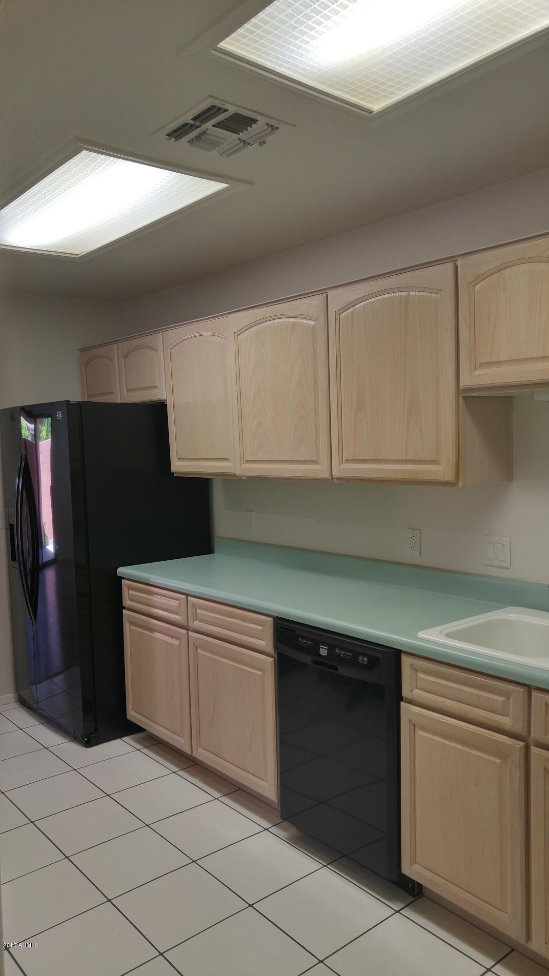 2329 North Recker Road, Unit 91 Mesa, AZ 85215 - Photo 12 of 71 Kitchen