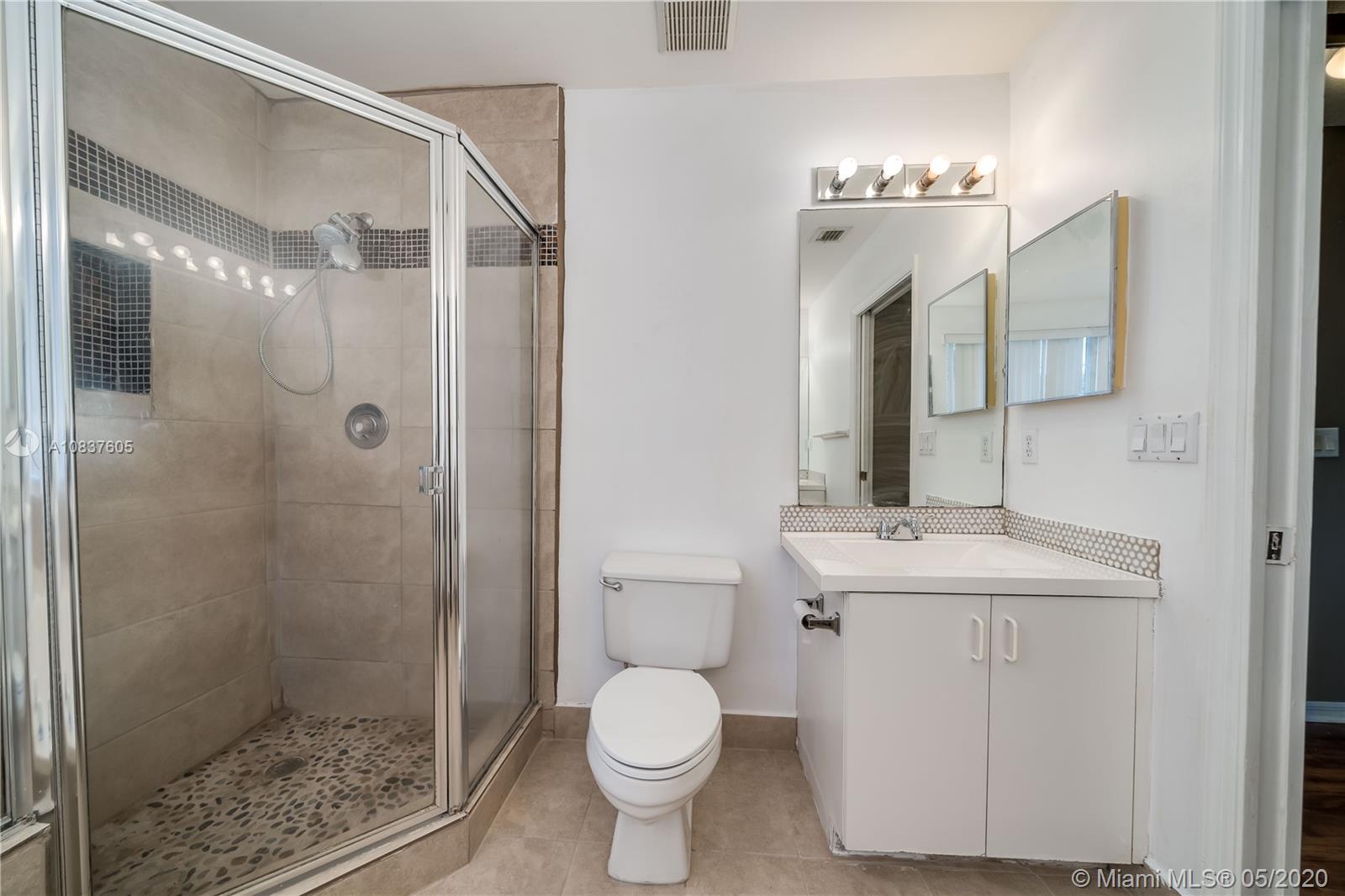 11325 Roundelay Road Cooper City, FL 33026 - Photo 23 of 46 Dual Sinks in master bath