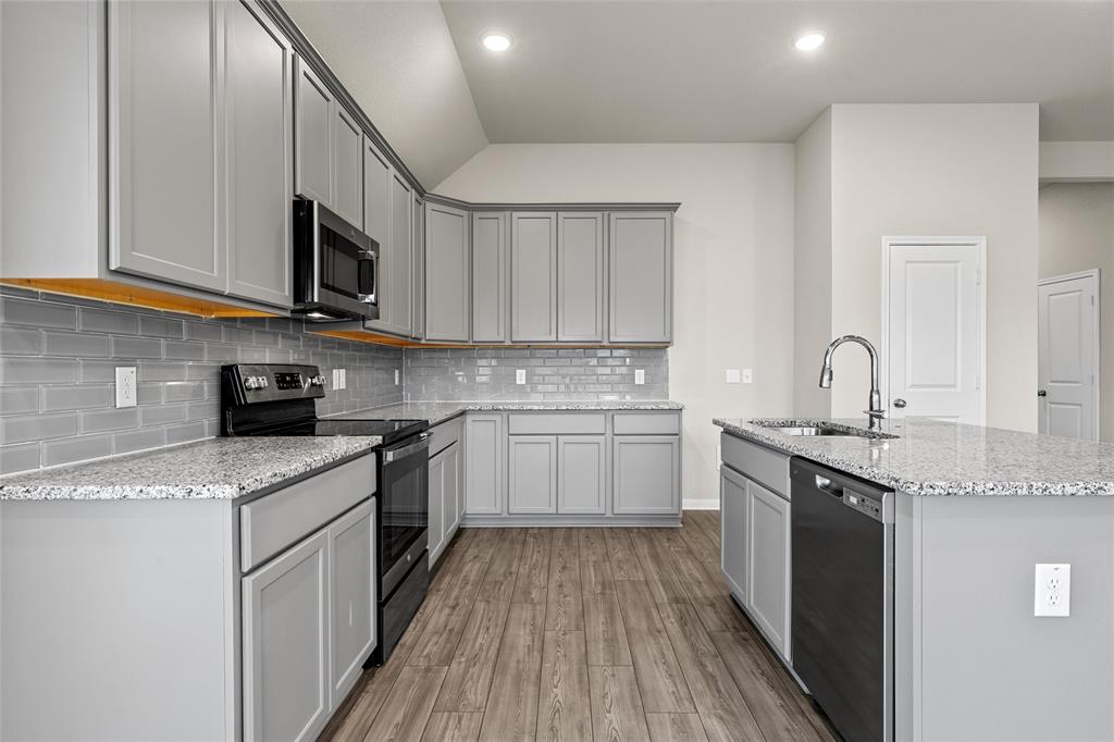 3208 Dottavio Road Lorena, TX 76655 - Photo 12 of 39