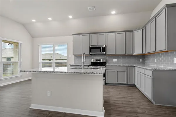 $309,990 | 3208 Dottavio Road, Lorena, TX 76655