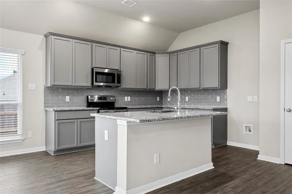 $309,990 | 3208 Dottavio Road, Lorena, TX 76655