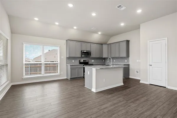 $309,990 | 3208 Dottavio Road, Lorena, TX 76655