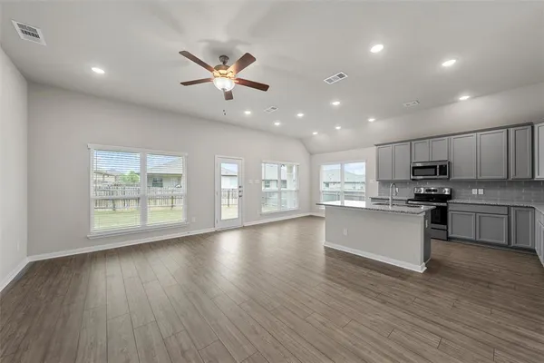 $309,990 | 3208 Dottavio Road, Lorena, TX 76655