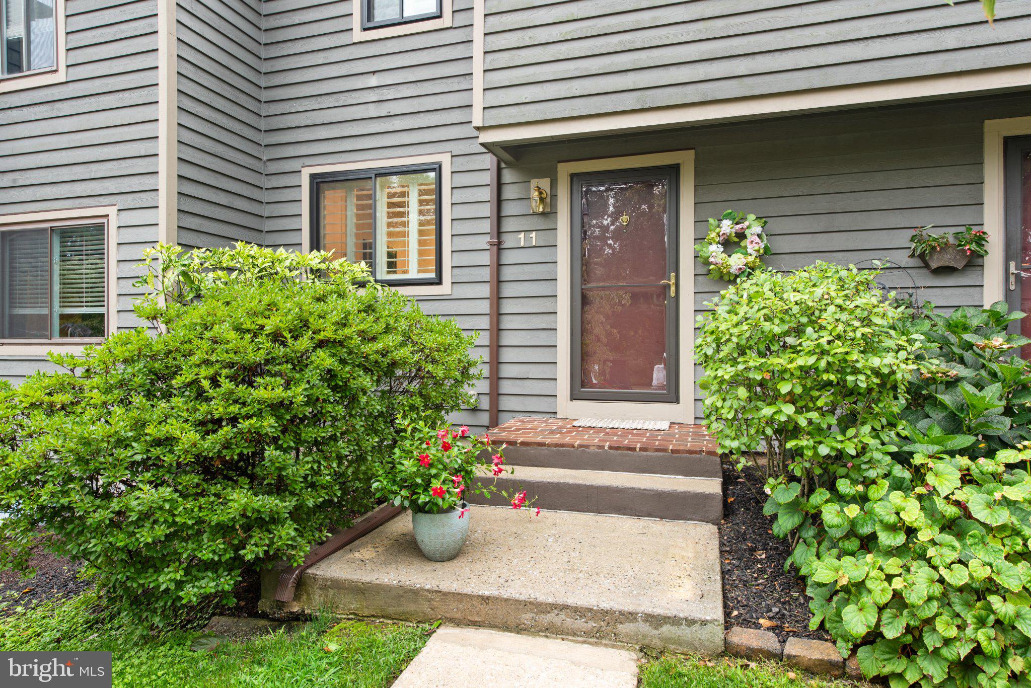 11 Stone Ridge Court Baltimore, MD 21239 - Photo 1 of 28 Gallery Image 1