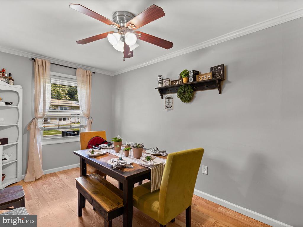 1300 Tenbrook Road Odenton, MD 21113 - Photo 11 of 31 Dining Area