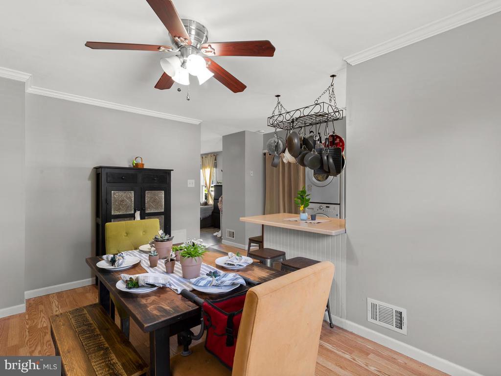 1300 Tenbrook Road Odenton, MD 21113 - Photo 9 of 31 Dining Area