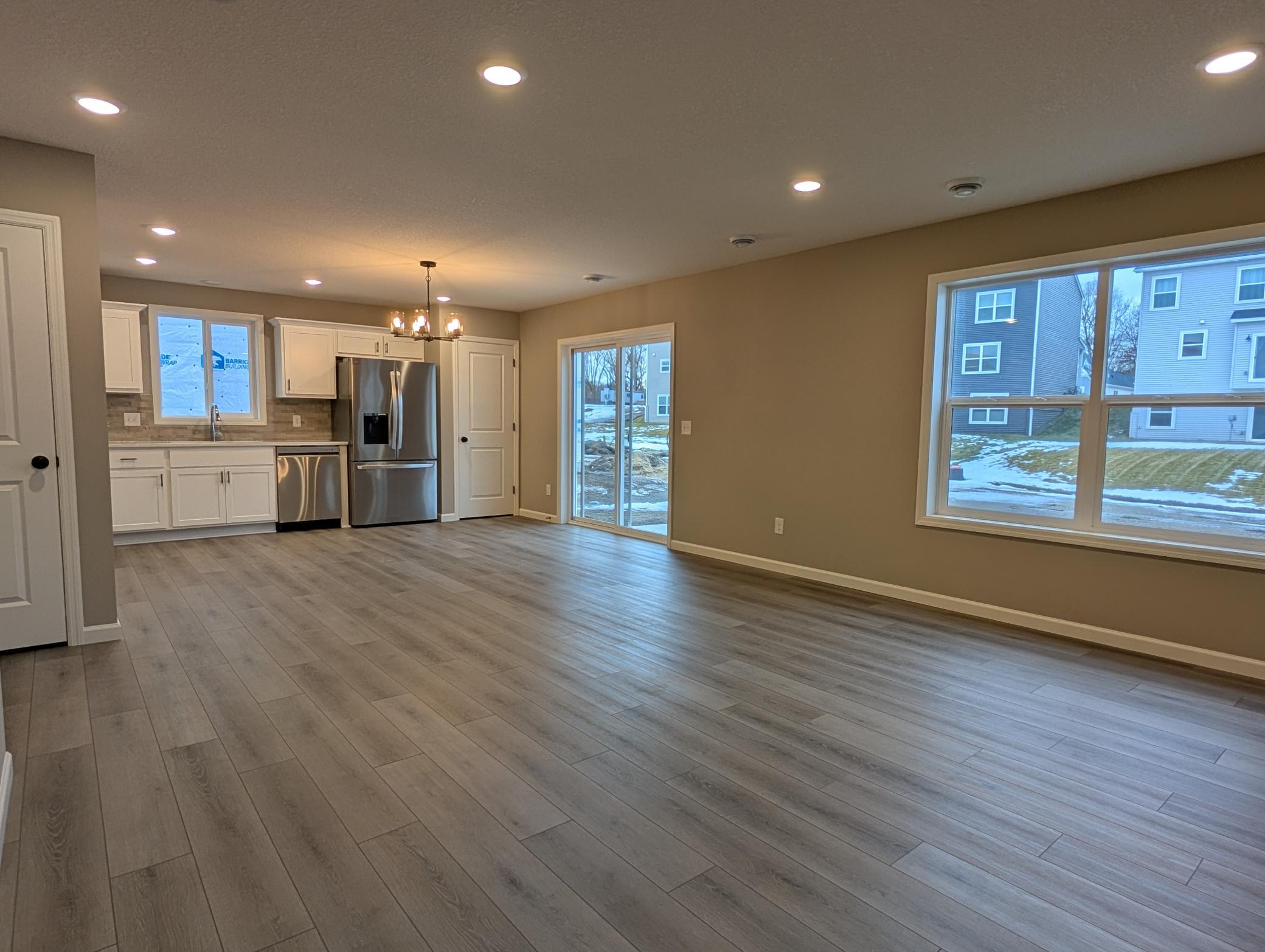 10554 Goodwin Avenue South Cottage Grove, MN 55016 - Photo 3 of 21