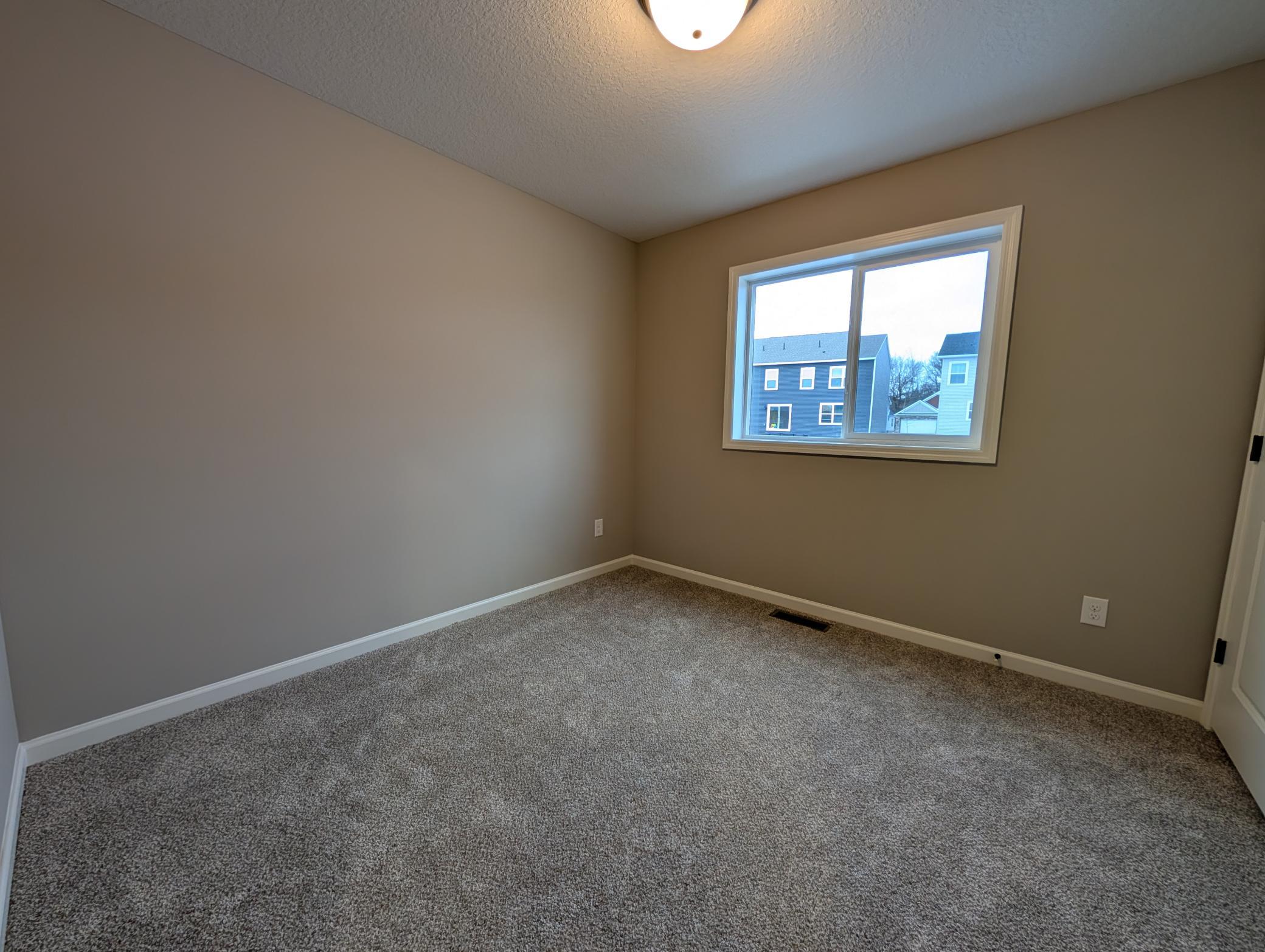 10554 Goodwin Avenue South Cottage Grove, MN 55016 - Photo 9 of 21