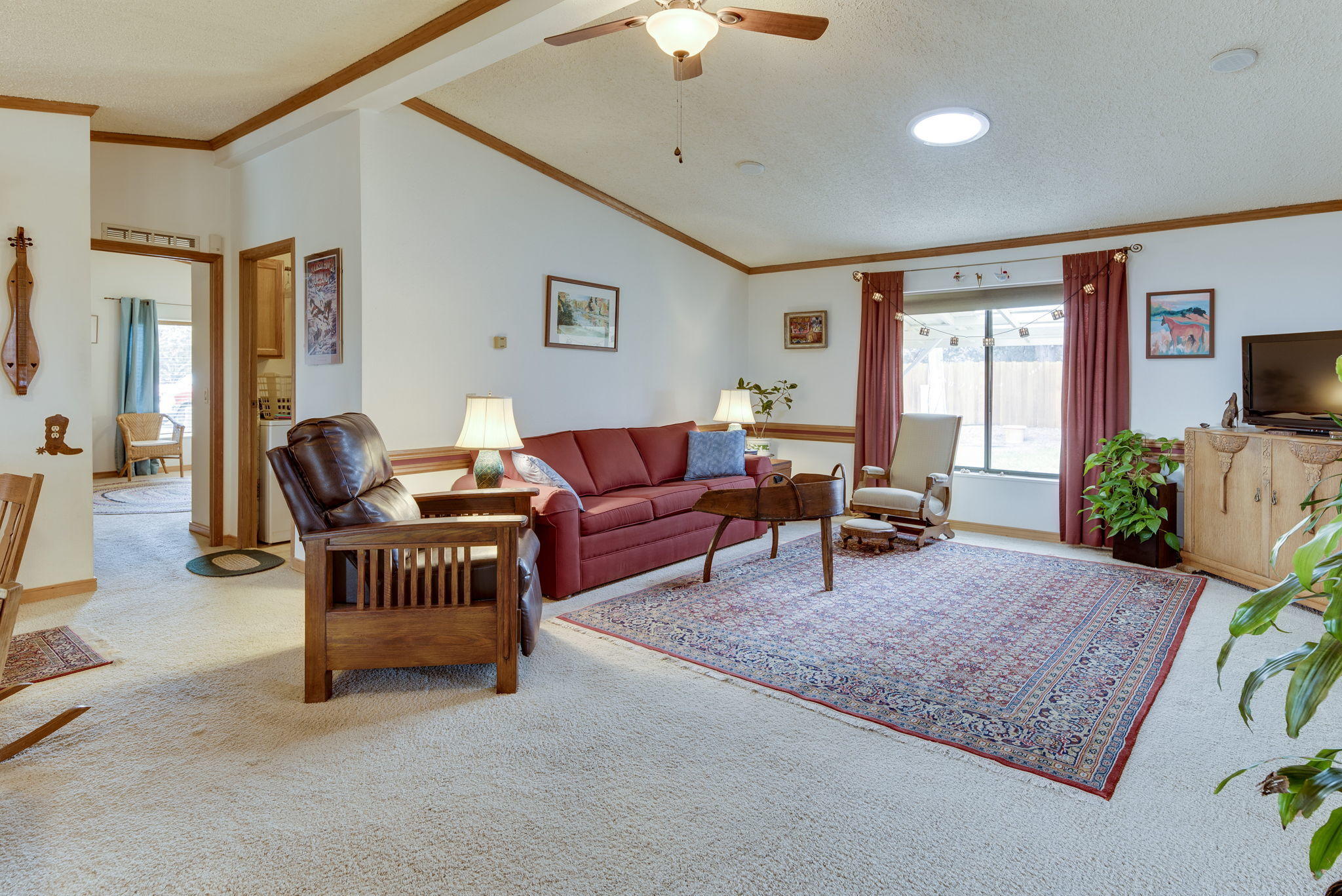245 Southwest Bent Loop Powell Butte, OR 97753 - Photo 6 of 63 6-web-or-mls-245 SW Bent Loop-6