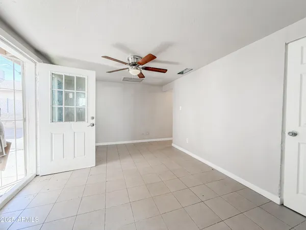 $895 | 9606 North 11th Avenue, Unit 106, Phoenix, AZ 85021