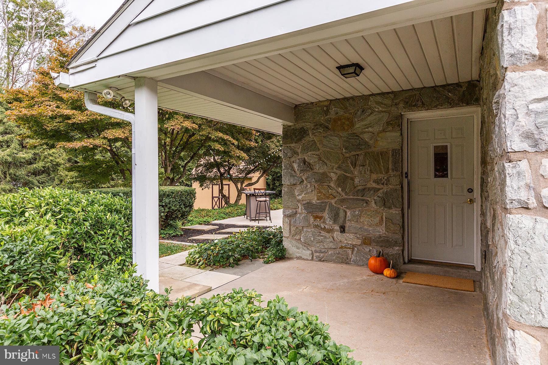 2313 Helena Road Lancaster, PA 17603 - Photo 5 of 72 side entrance