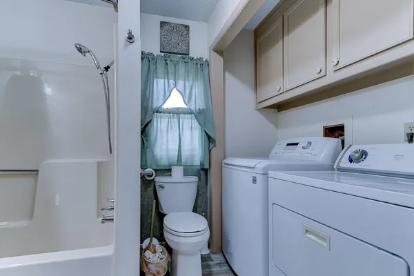 $285,000 | 1807 1st Street, Wellington, KS 67152