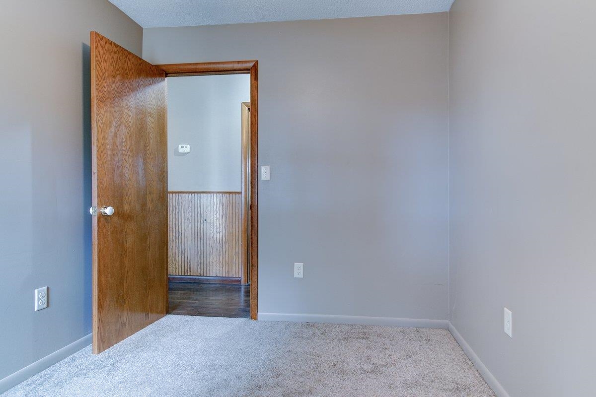 1807 1st Street Wellington, KS 67152 - Photo 16 of 36