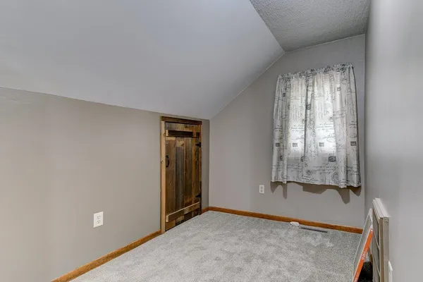 $285,000 | 1807 1st Street, Wellington, KS 67152