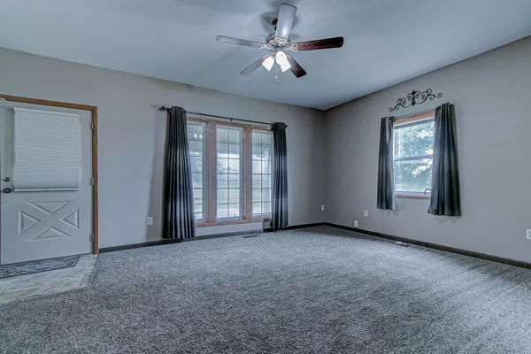 $285,000 | 1807 1st Street, Wellington, KS 67152