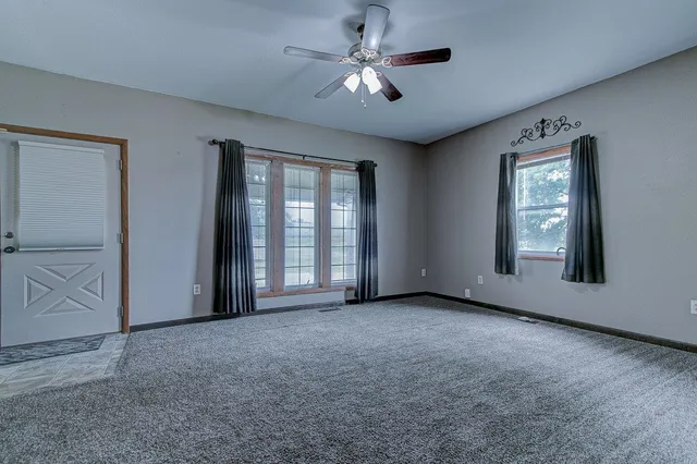 $285,000 | 1807 1st Street, Wellington, KS 67152