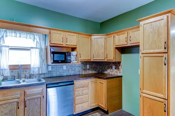 $285,000 | 1807 1st Street, Wellington, KS 67152