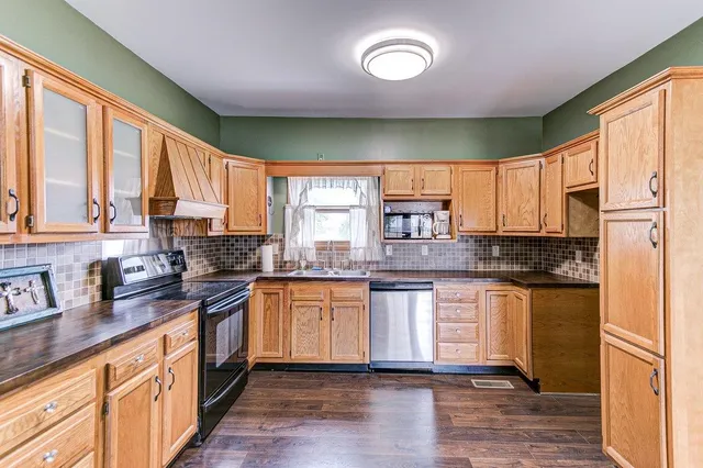 $285,000 | 1807 1st Street, Wellington, KS 67152