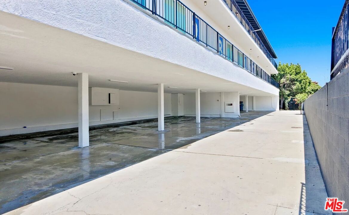 110 South Eucalyptus Avenue, Unit 5 Inglewood, CA 90301 - Photo 12 of 12 a view of a house