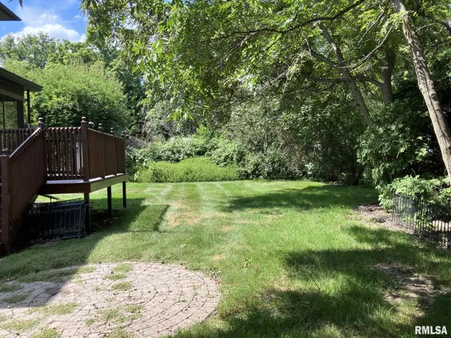 $237,000 | 275 East Walnut Street, Roseville, IL 61473