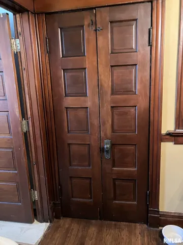 $237,000 | 275 East Walnut Street, Roseville, IL 61473