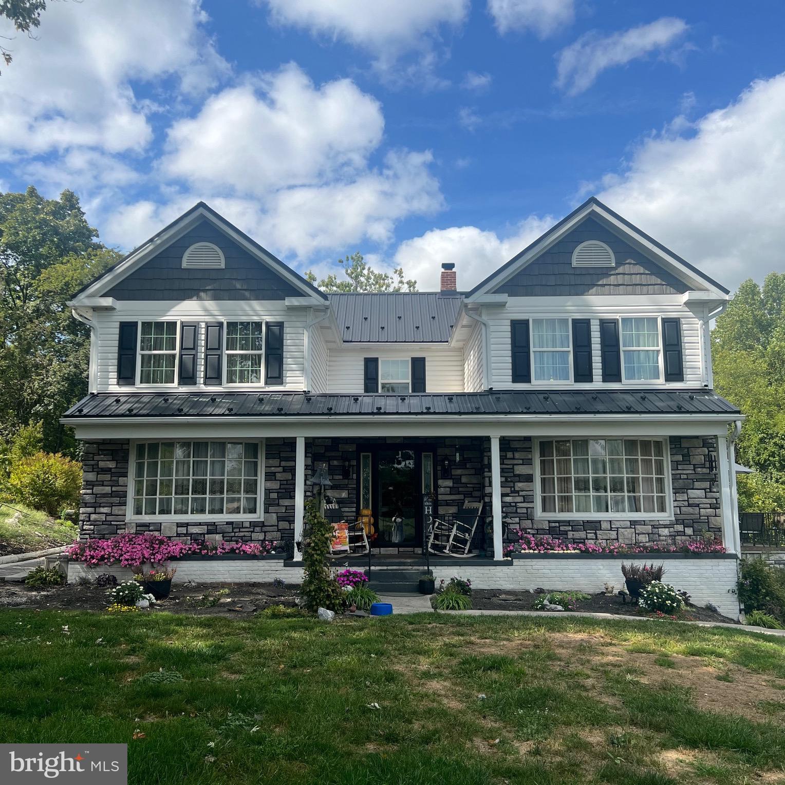 570 Clouser Rd  