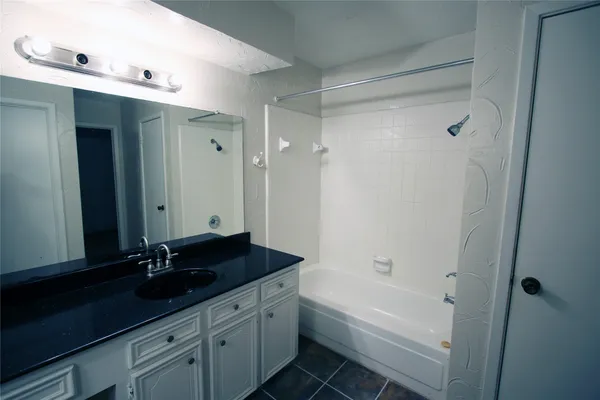 $1,650 | 4105 Vista Road, Unit 1, Pasadena, TX 77504