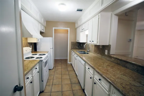 $1,650 | 4105 Vista Road, Unit 1, Pasadena, TX 77504
