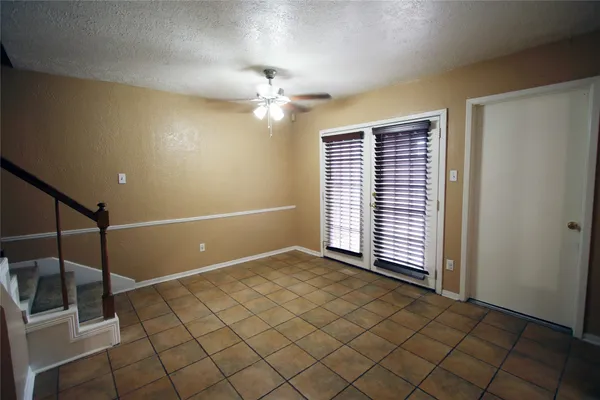 $1,650 | 4105 Vista Road, Unit 1, Pasadena, TX 77504