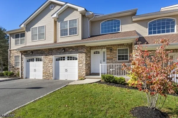$699,000 | 3 Harvey Court, Unit 3, Clark, NJ 07066