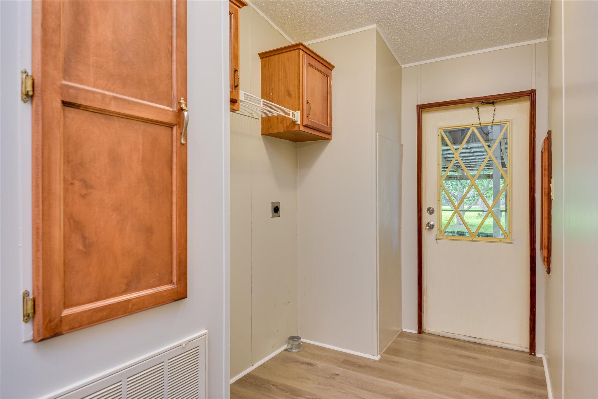 3183 Martintown Road Edgefield, SC 29824 - Photo 29 of 41 30-130-DSC_3597LRenfuse