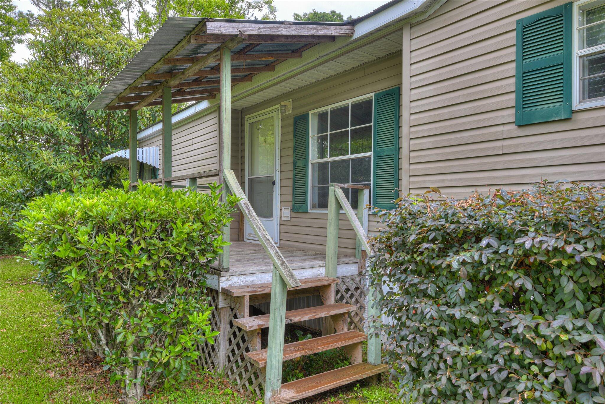 3183 Martintown Road Edgefield, SC 29824 - Photo 4 of 41 Front Porch