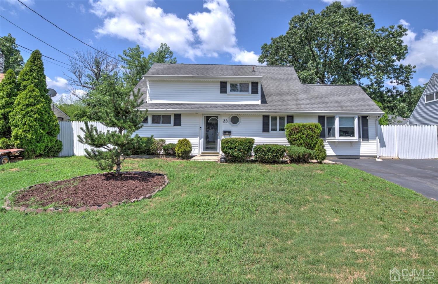 23 Sunrise Road Old Bridge, NJ 08857 - Photo 1 of 28 Gallery Image 1