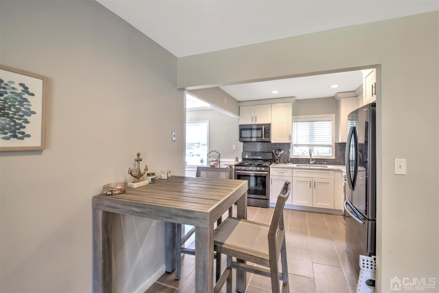 23 Sunrise Road Old Bridge, NJ 08857 - Photo 11 of 28 Gallery Image 11