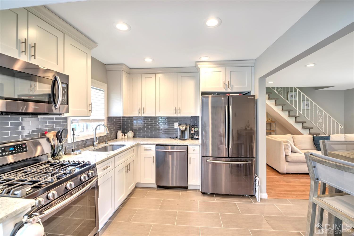 23 Sunrise Road Old Bridge, NJ 08857 - Photo 13 of 28 Gallery Image 13