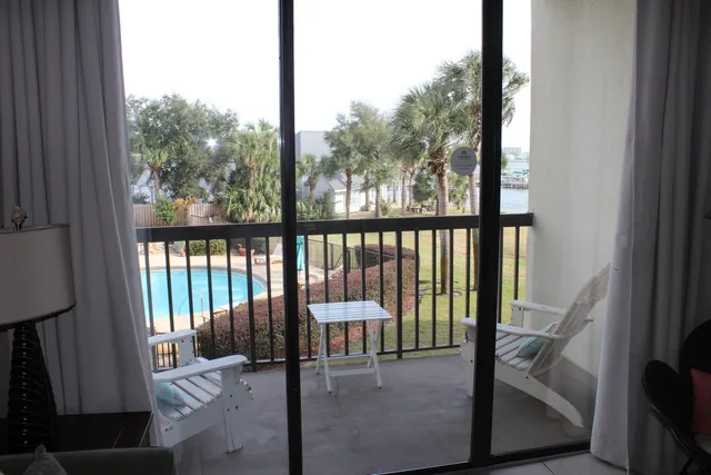 $174,500 | 214 Miracle Strip Parkway Southwest, Unit B206, Fort Walton Beach, FL 32548