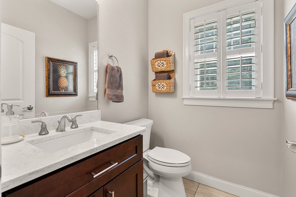3 Howard Street Ipswich, MA 01938 - Photo 15 of 42