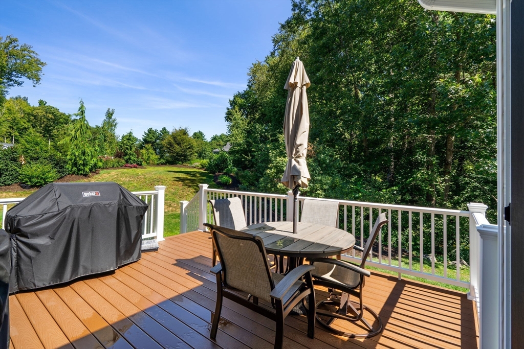 3 Howard Street Ipswich, MA 01938 - Photo 33 of 42