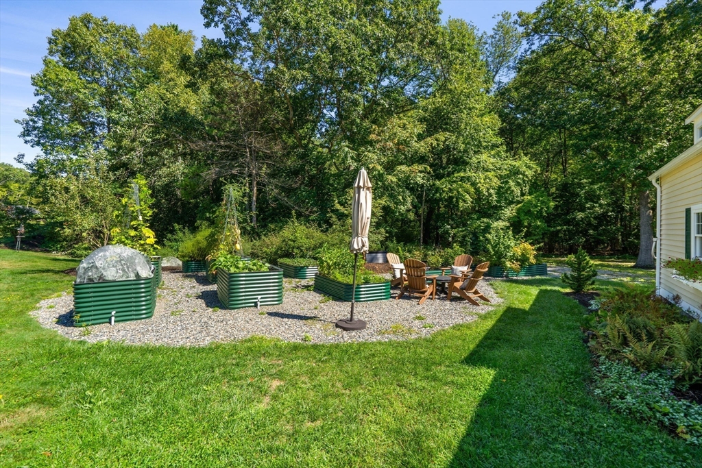 3 Howard Street Ipswich, MA 01938 - Photo 35 of 42