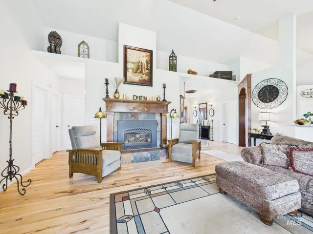 $1,125,000 | 2405 Star Lane, Emmett, ID 83617