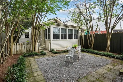 $594,000 | 721 Constantinople Street, New Orleans, LA 70115