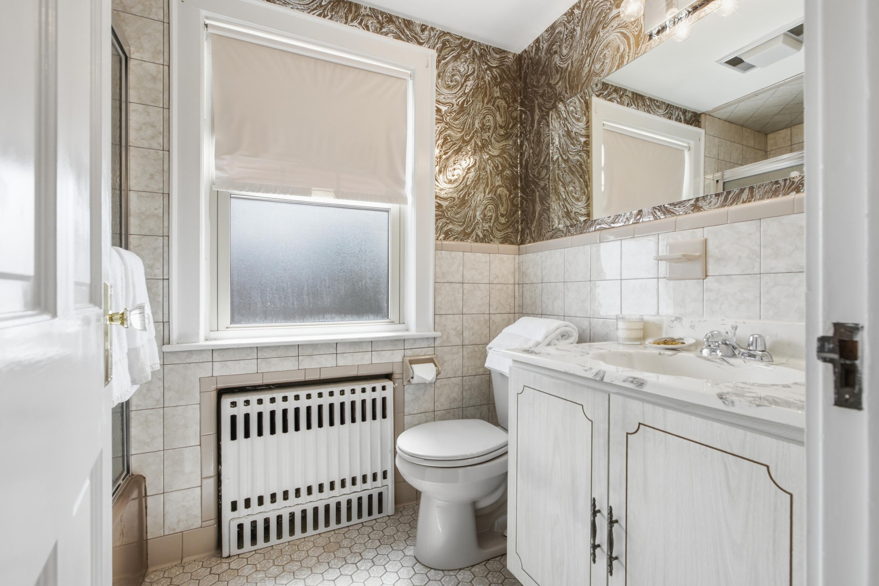15 Barna Road Boston, MA 02124 - Photo 28 of 36 035_8i3a0681