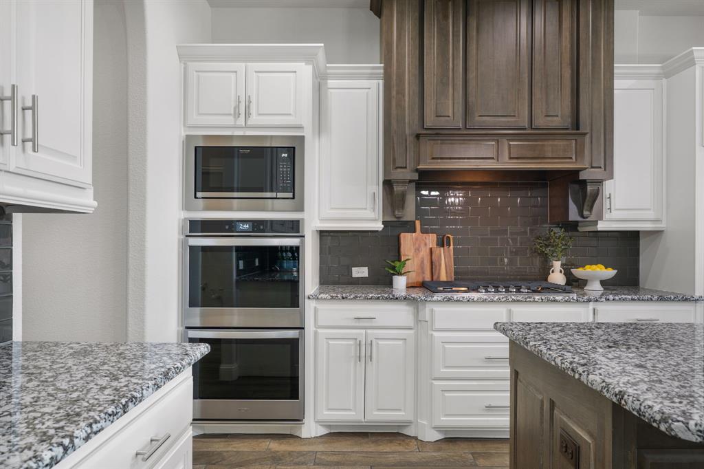 4341 Rush Road Midlothian, TX 76065 - Photo 9 of 36