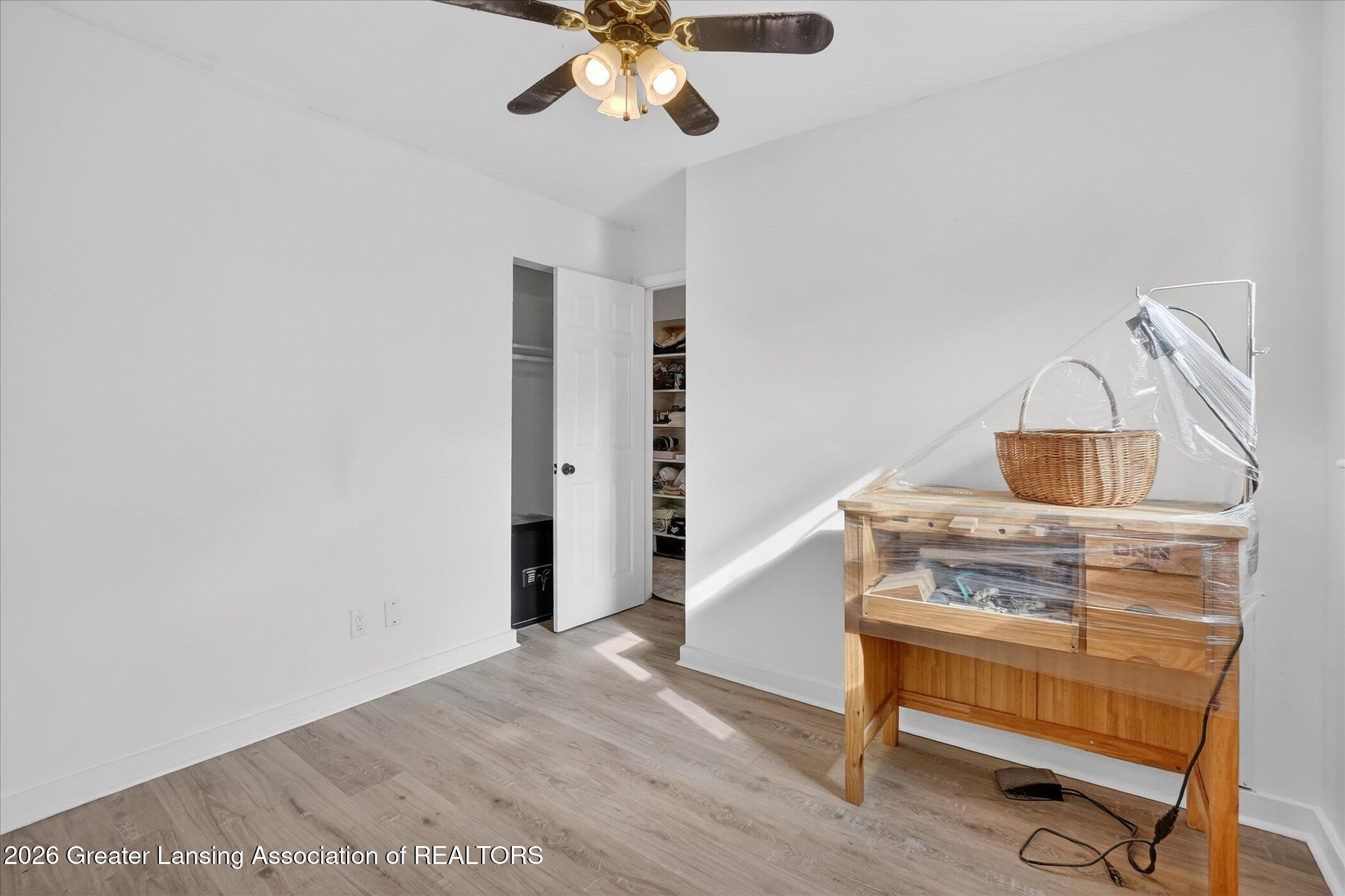 5902 Haag Road Lansing, MI 48911 - Photo 19 of 39 19-5902-Haag-Rd-Lansing-MI-48911-WindowS