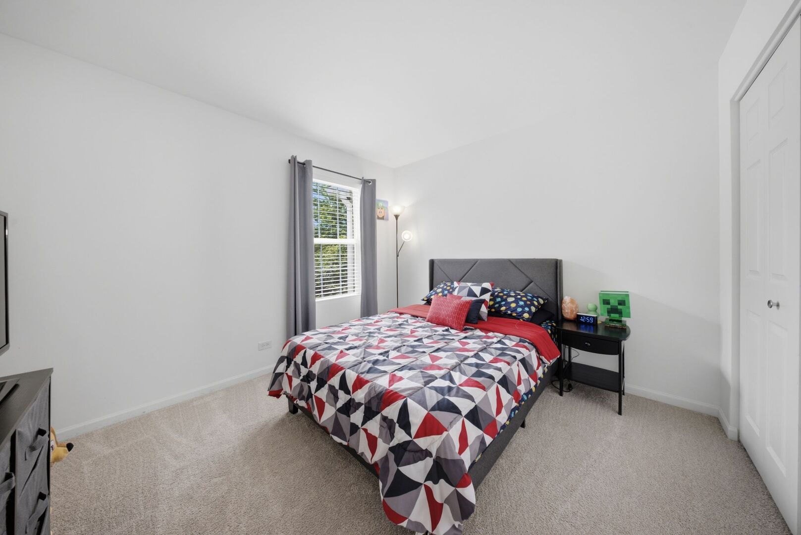 185 Springbrook Trail South Oswego, IL 60543 - Photo 13 of 21