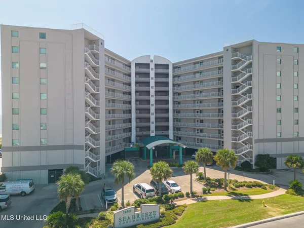 $575,000 | 1899 Beach Boulevard, Unit 612, Biloxi, MS 39531