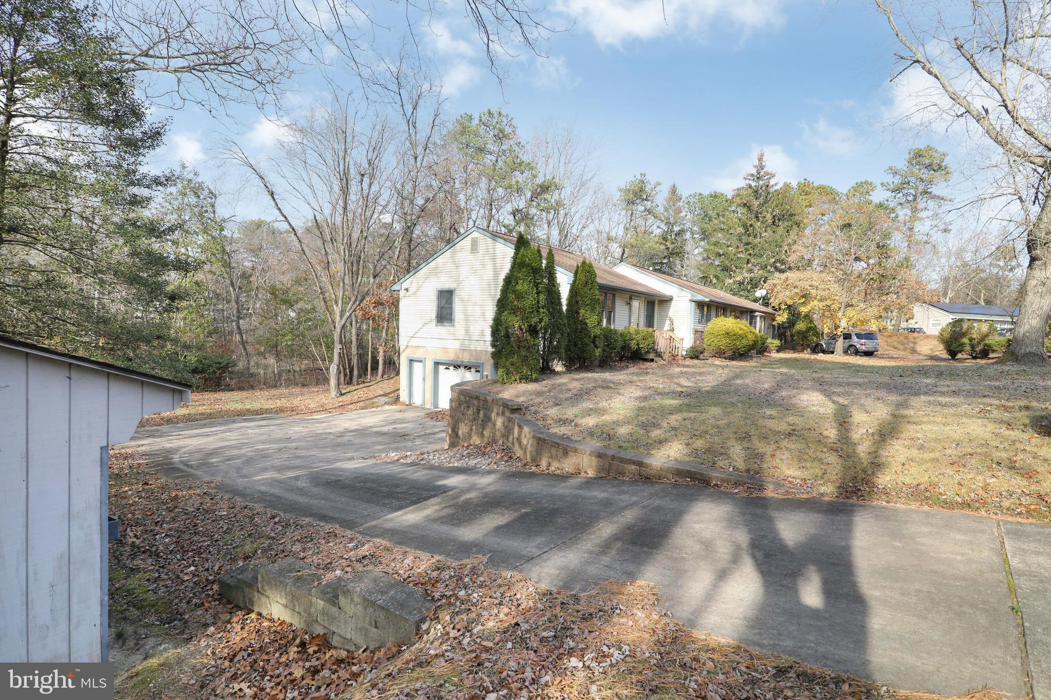 37 Penn Road Voorhees, NJ 08043 - Photo 30 of 45 large side entry driveway